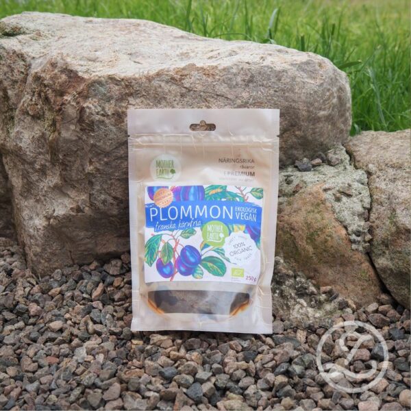Torkade plommon RAW & EKO 250g